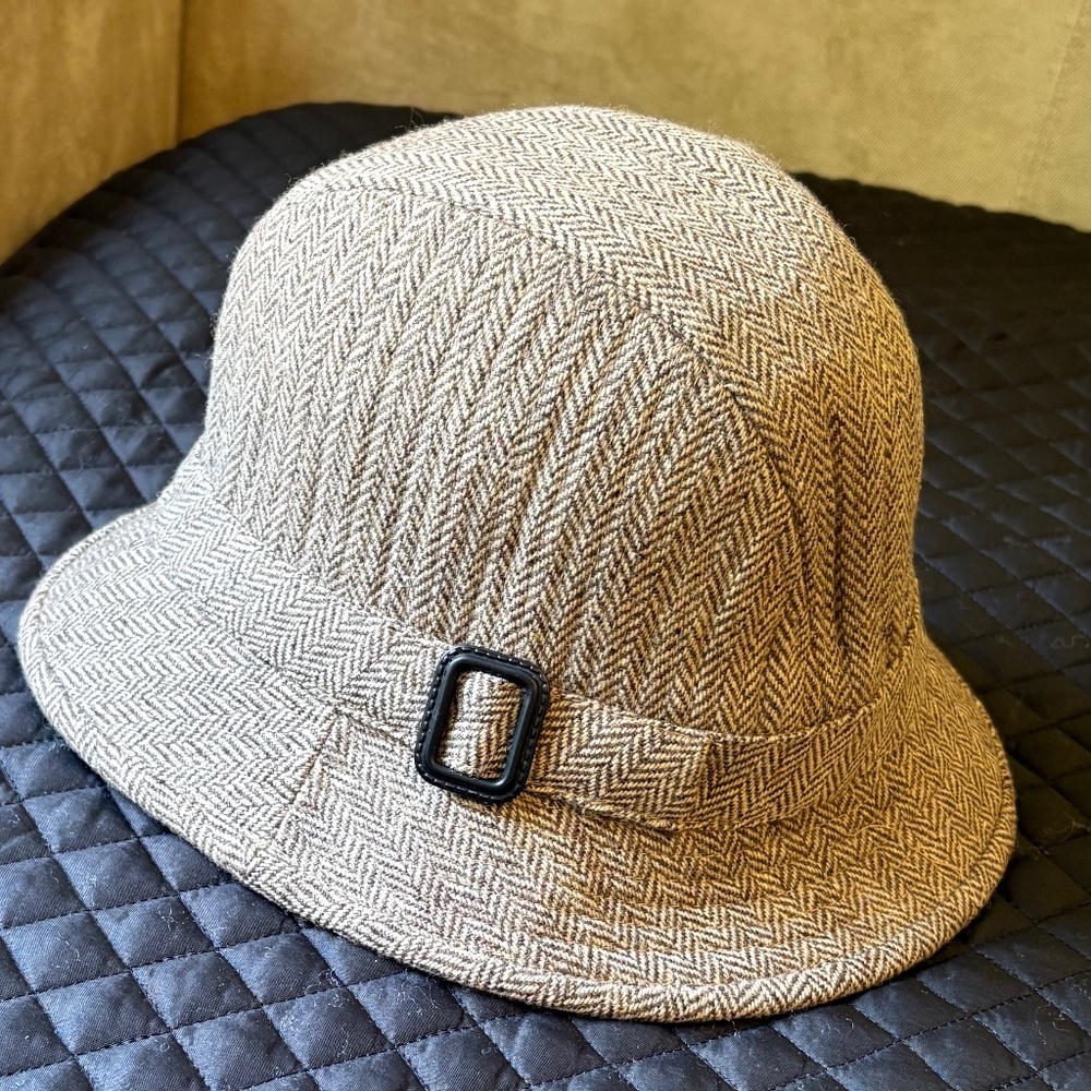 Wool Tweed Hat with Brown Buckle